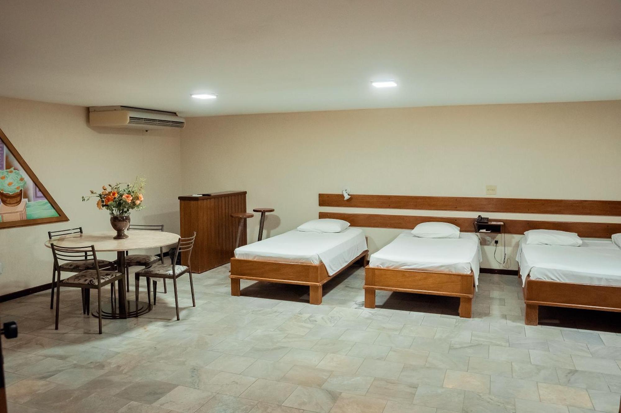 Sakr Hotel Penapolis Екстер'єр фото