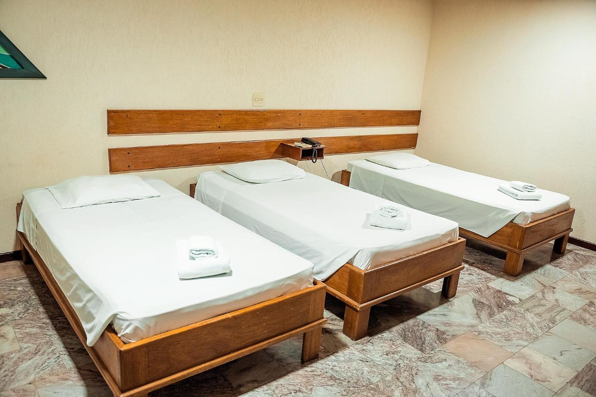 Sakr Hotel Penapolis Екстер'єр фото
