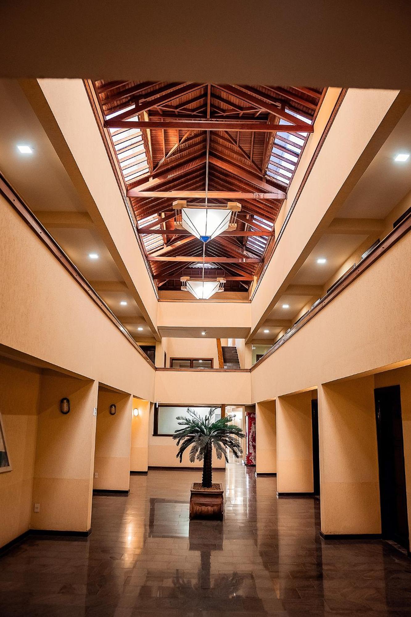 Sakr Hotel Penapolis Екстер'єр фото